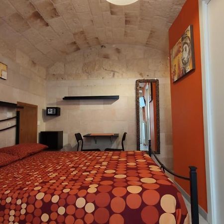 Al Fly Bed & Breakfast โมโนโปลี ภายนอก รูปภาพ