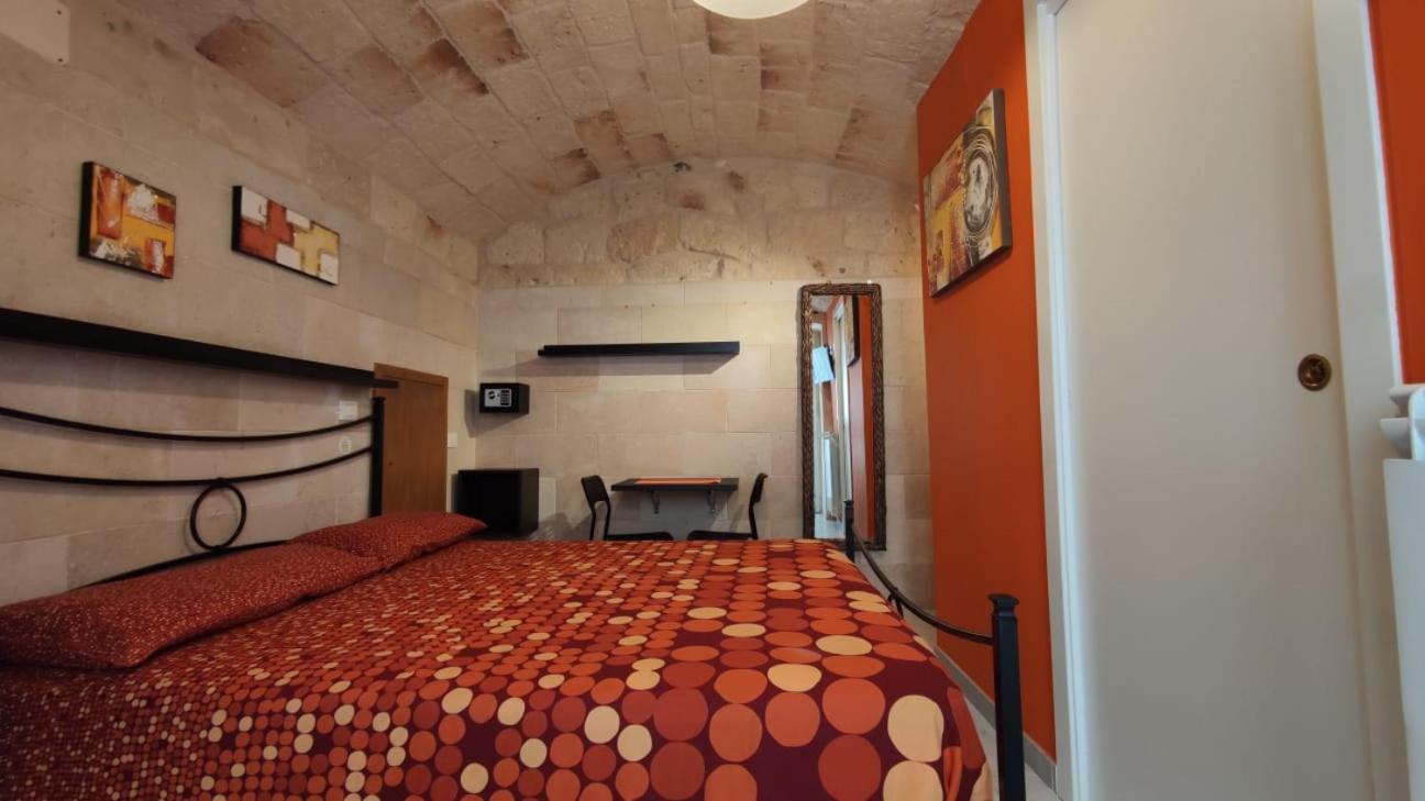 Al Fly Bed & Breakfast โมโนโปลี ภายนอก รูปภาพ